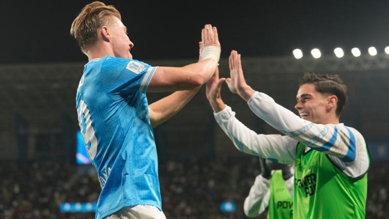 上半场太拉！唐斯14中6空砍24分8篮板3助攻（上半场状态不佳！唐斯14投6中空砍24分8板3助）