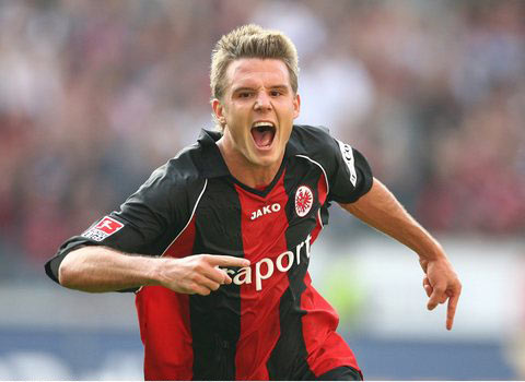 足协杯决赛收官，中国足球寻找“强力伙伴”共赴新征程（足协杯落幕，中国足球寻觅强力伙伴启航新征途）